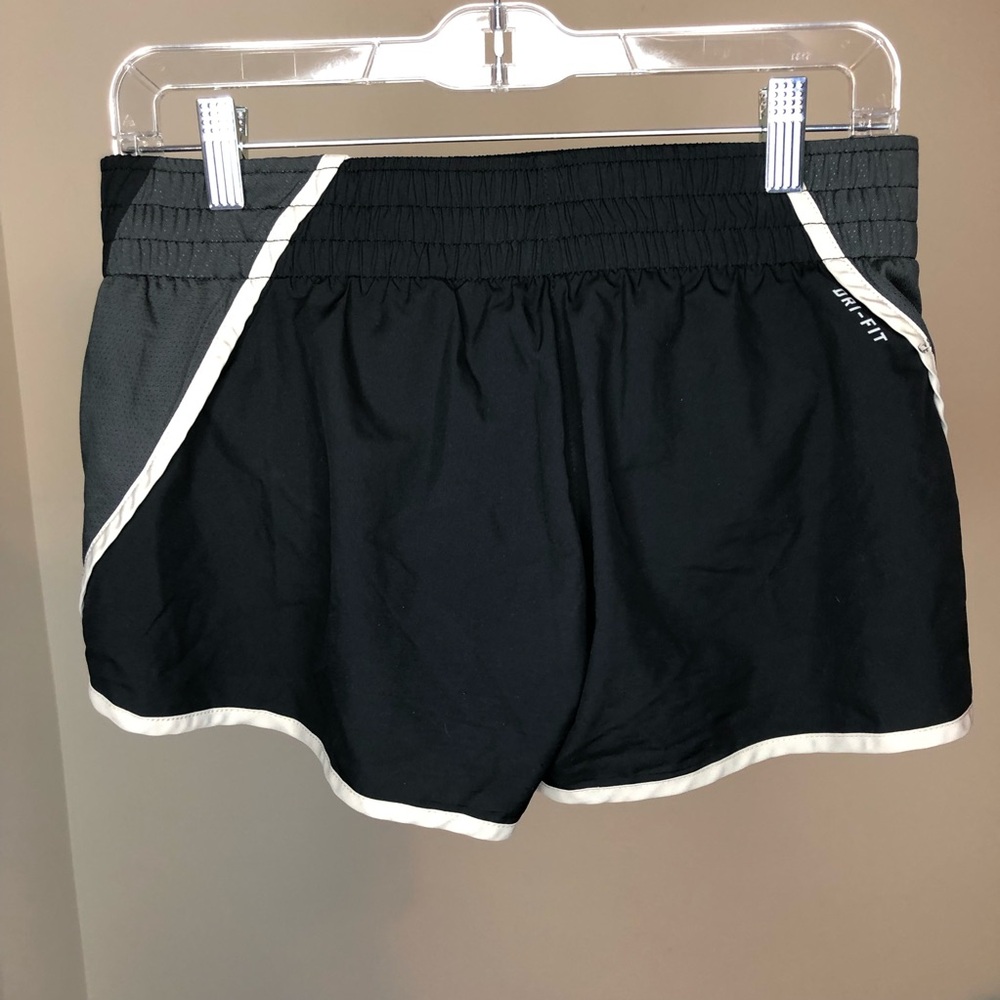 Nike Dri-Fit Black Athletic shorts with built in underwear Siz Medium